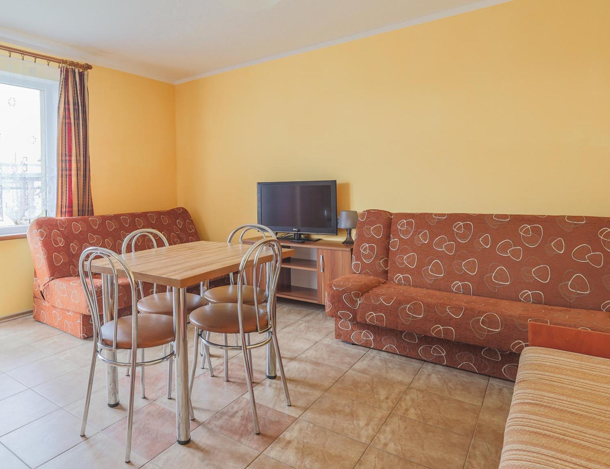 Goscinne Morska 32 Homestay *